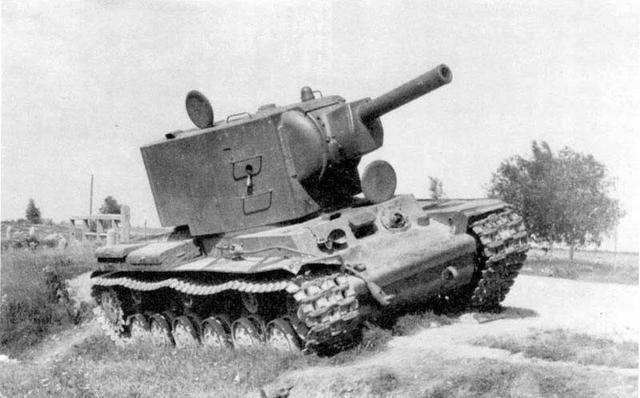 二战坦克 之 苏联KV-2重型坦克:搭载152毫米榴