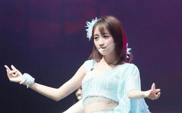 李艺彤祝福鞠婧祎单飞,秒删微博曾diss对方,曾