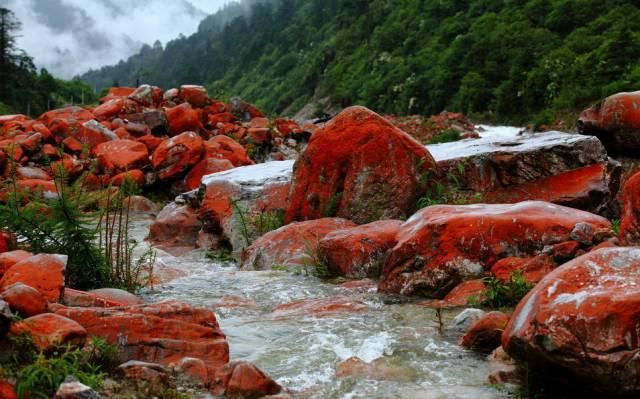 雅家埂红石滩: 《画壁》拍摄地, 海拔3500米处的怪异“红河”!