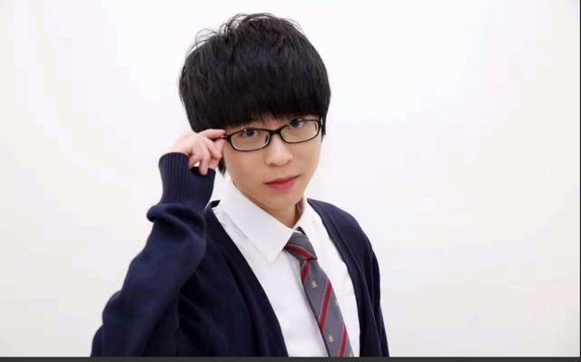 嗨氏签约斗鱼之后有何改变一个月收礼物就赚5