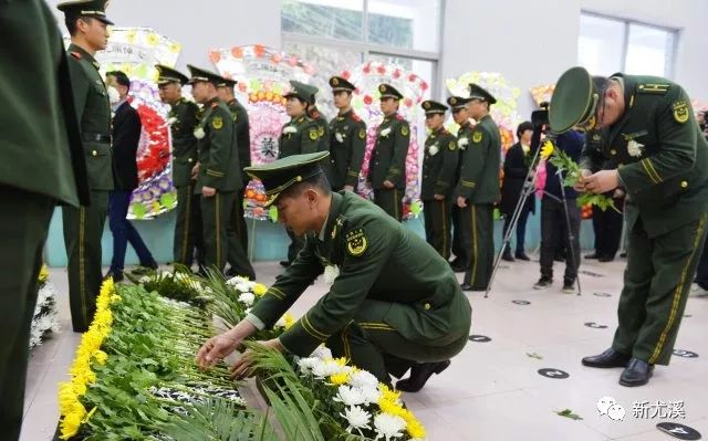 英雄好走!益阳籍消防员救火途中消防车侧翻坠