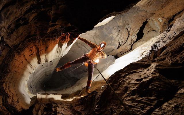 如果一直向下挖洞,多久能挖穿地球?或许要10000年!