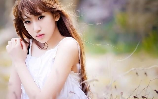 金牛女:娇羞 金牛座的女子个性保守,性格内敛,内心温柔的她们,很容易