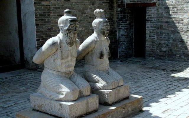 秦桧后人:秦桧跪了800年了,他的跪像该拆了!专