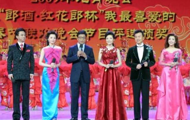 18年春晚主持人名单正式公布,主持人阵容变化大,留下
