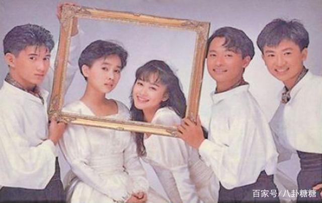 17岁出道，她是小虎队的师姐，事业当红时选择嫁人，43岁抑郁自杀