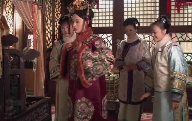 甄嬛传：册封大典甄嬛误穿礼服，槿汐却不说原来是这个原因！