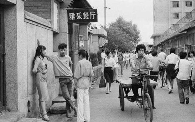 他才是真正的京城老炮儿,赵本山都得给面子,冯