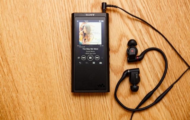 更轻巧的高音质音乐播放器索尼Sony Walkman NW-ZX300|索尼|高音质|播放器_新浪新闻