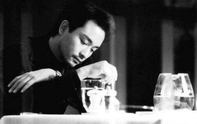 都市传说：张国荣黄家驹李小龙全部没死？