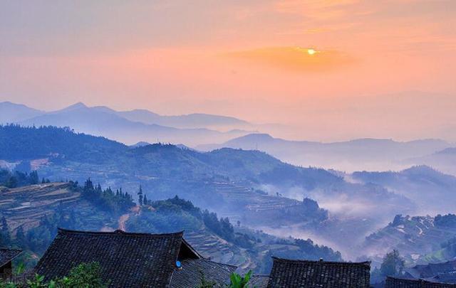 这是中国唯一一个没有平原的省份, 经济也最落后