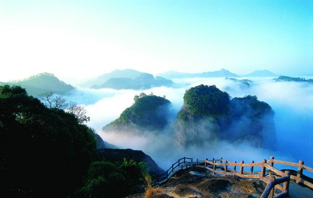 中国的十大生态旅游景区在哪儿？它们的门票价格哪家强？