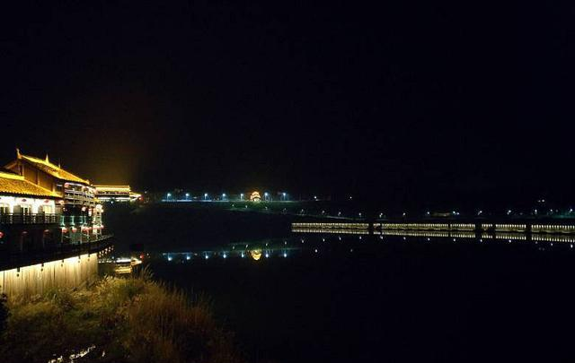 99元两人全包跟团游黔江, 濯水古镇风雨廊桥夜景很赞