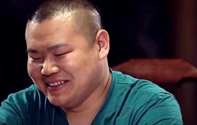 郭德纲批评岳云鹏不跟同行来往,于谦神回复笑