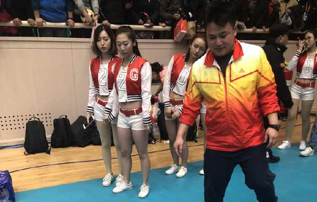 打脸打眼手麻腰垮 天津女排鏖战133分钟拿下四