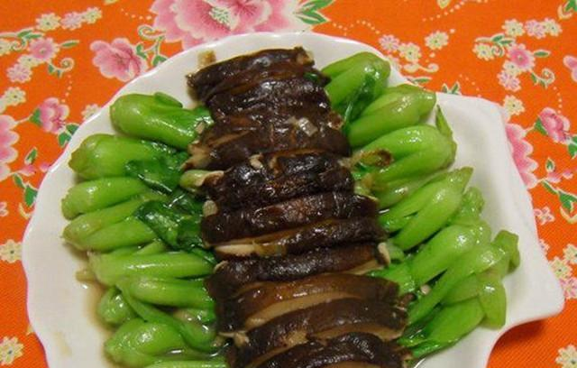 节后来道小青菜炒香菇好吃的不得了!