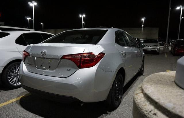 18款丰田卡罗拉终于来了,外观非常激进,本田思