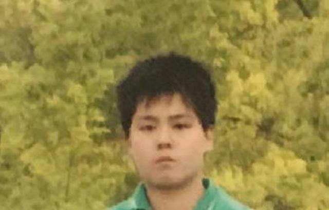 人称小彭于晏的胡一天原来童年也是大胖子,他