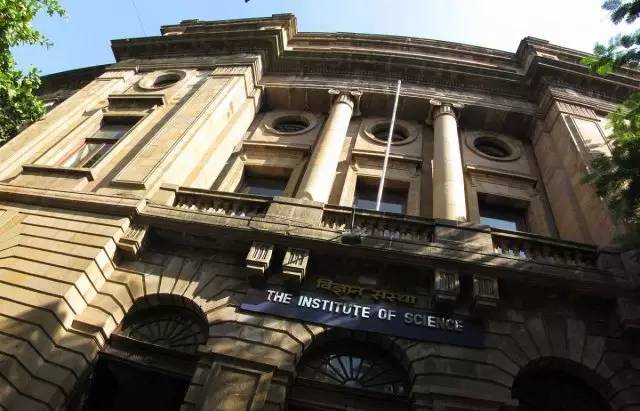 我将来去清华好还是北大好啊?醒醒吧蓝翔技校