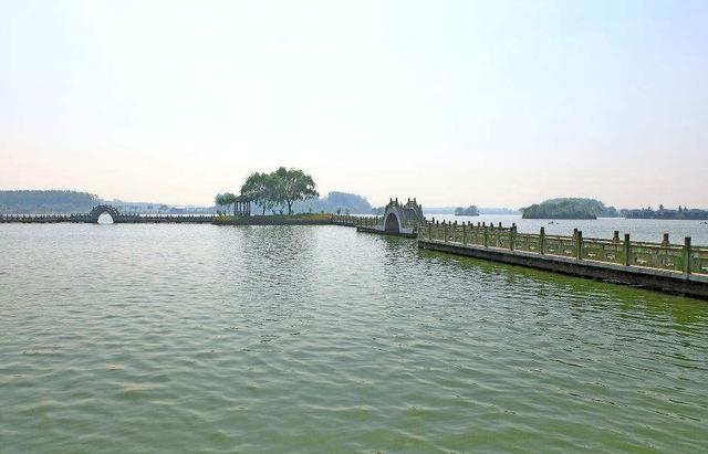 江苏面积第一县级市:号称省计划单列市,经济却