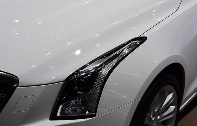 全系2.0T, 仅7.8个油，豪车降8万，后悔提迈腾！