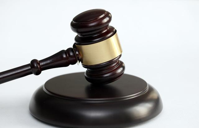 逾期未作出劳动争议仲裁裁决的,当事人可向人