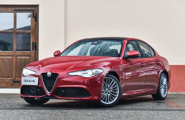 意大利进口轿跑，法拉利同源，拉低身价不到30万，还买啥宝马奥迪