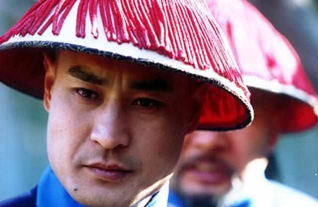 纪晓岚不受乾隆重用，嘉庆朝终于咸鱼翻身，可惜一个月后就死了