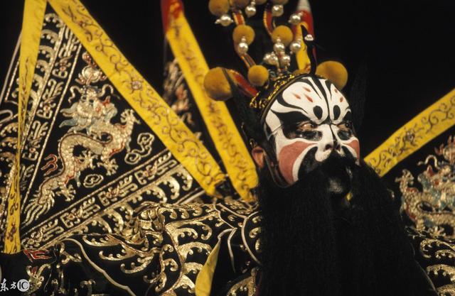 范进中举是考上了什么级别的公务员?是不疯魔