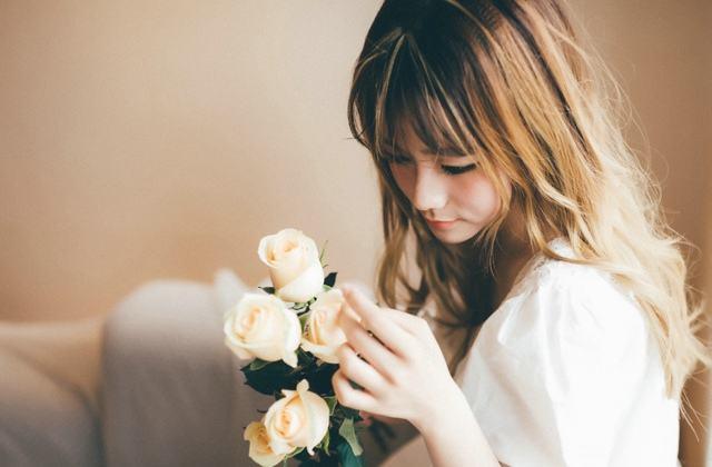 女人缺乏安全感的8个表现,你占了几条?