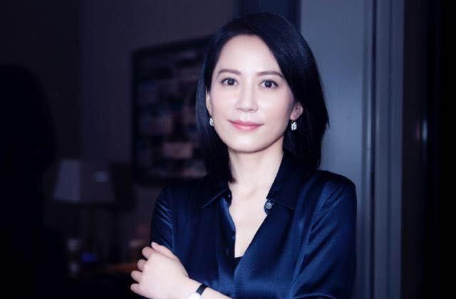 当主持人窦文涛采访俞飞鸿对性的看法时,俞飞鸿只说了5个字!