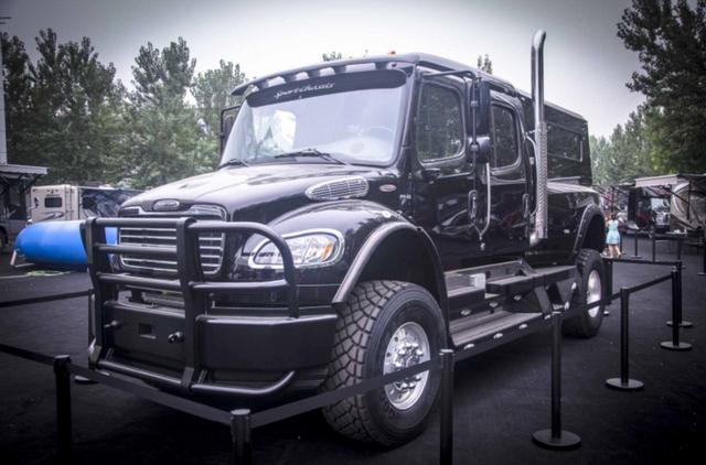 李晨的座驾又多嚣张？旁边120万的埃尔法没它一半高