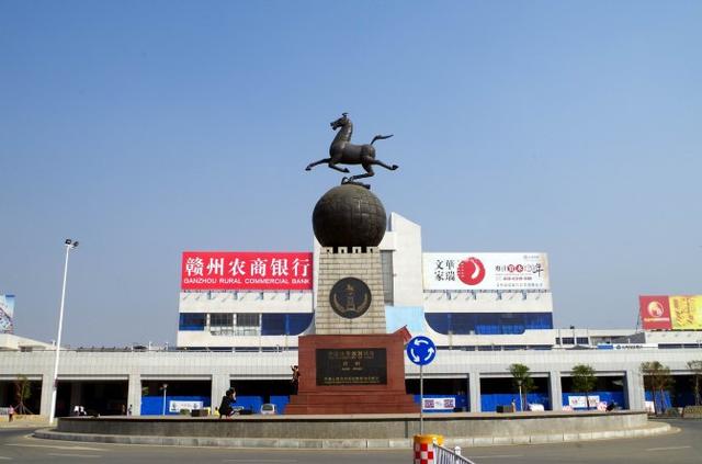 赣州火车站雕塑为什么被人嘲笑？