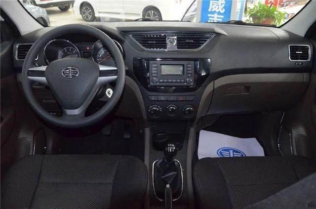仅售6万,国产再爆小型SUV,颜值爆表,令五菱宏光头疼不已!