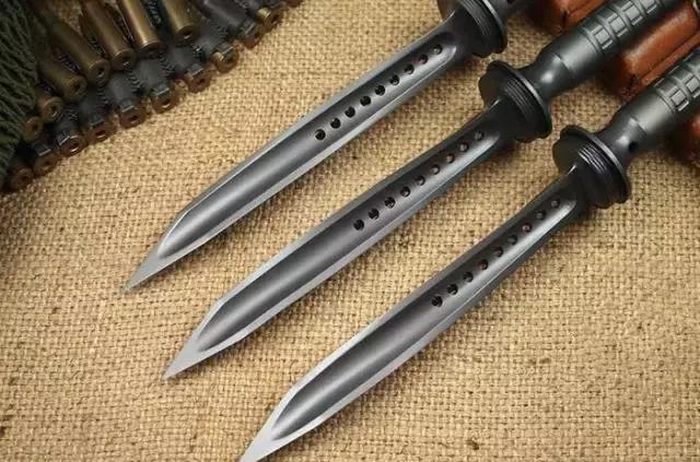 56式三棱刺刀为何令人畏惧