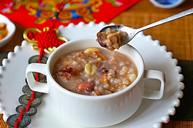 今天就是腊八了,每年腊八的时候要吃腊八蒜和腊八粥,大家有没有准备好