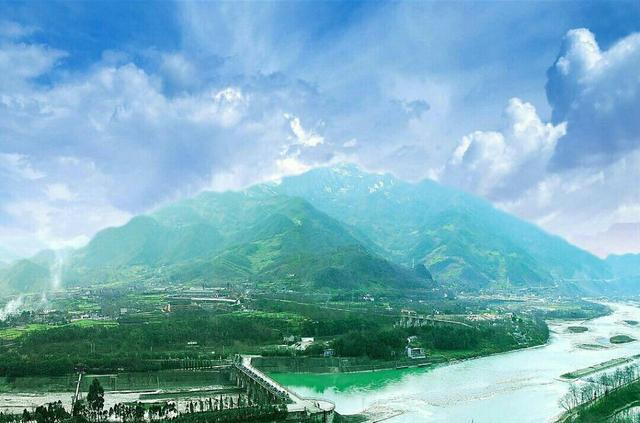 拜水都江堰,问道青城山