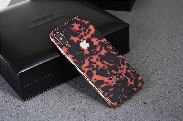 iPhone X玳瑁定制版亮相，奢华异常