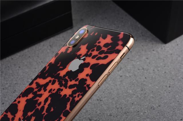 iPhone X玳瑁定制版亮相，奢华异常