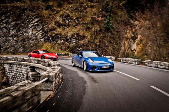 翻译自MotorTrend丨保时捷911 Carrera T海外版试驾报告