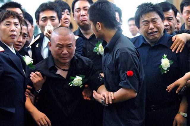 当年侯耀文下葬，郭德纲未出席称：羞于他人共典仪，如今终于证实