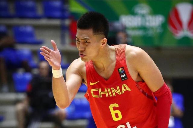 中国男篮红队、蓝队为啥都是歪瓜劣枣?澳大利