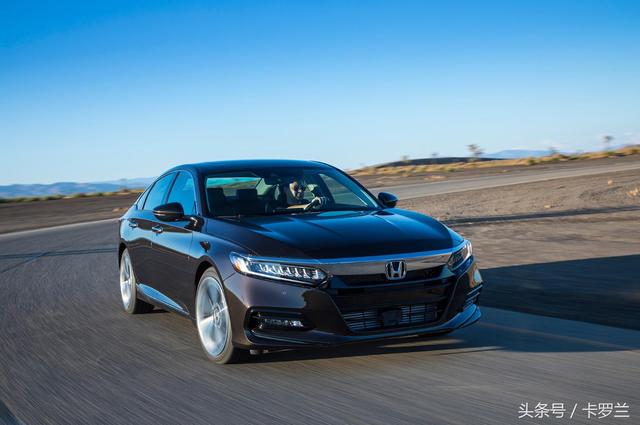 2018款本田雅阁与丰田凯美瑞比较,看好哪个?