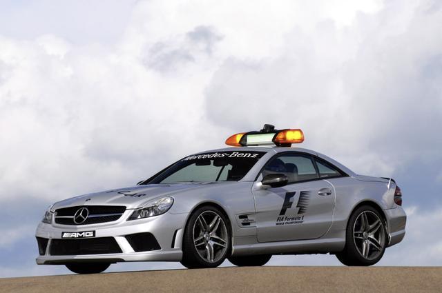 F1 安全车为什么不用超跑, 而是用奔驰 AMG?!