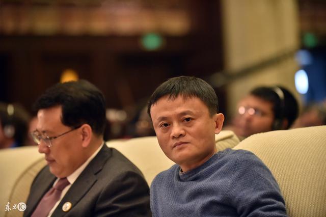 乌镇夜宴:马云与汽车圈大佬免入