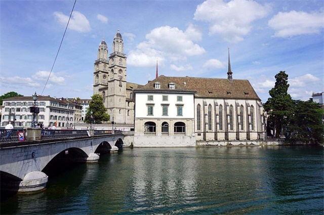 这座城市的名字叫做苏黎世,是位于瑞士的一座