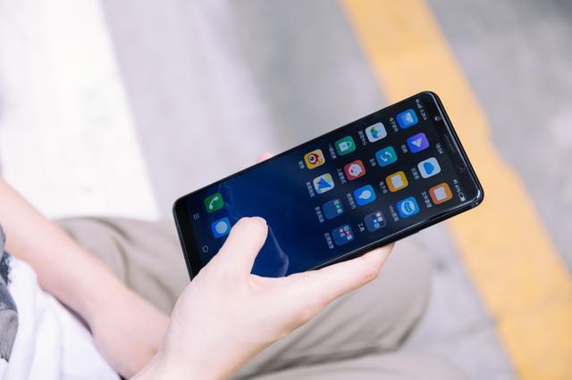 差不多的价格:华为nova 2S 和vivo X20你会怎么