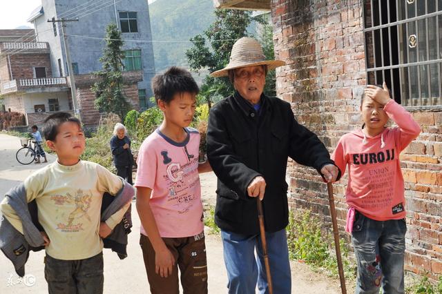 ���˷��ޣ��ϰ�ȥ������ʮ������̫̫û�ж���ȴ���˸�������