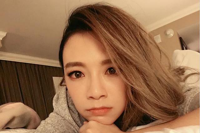 34岁张芸京美出新高度，穿女装的她不输众女星，长发飘飘成女神！