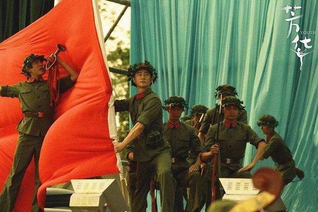 《芳华》开拍电视剧,剧组演员海选现场亮相,这